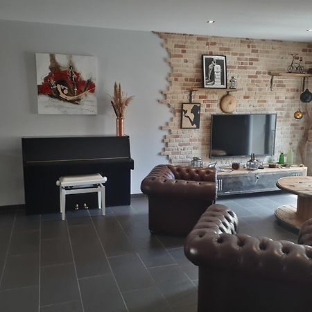 Maison De Village Avec Sa Charmante Petite Cour Interieure Fleury  Eksteriør bilde