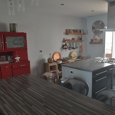 Maison De Village Avec Sa Charmante Petite Cour Interieure Fleury  Eksteriør bilde